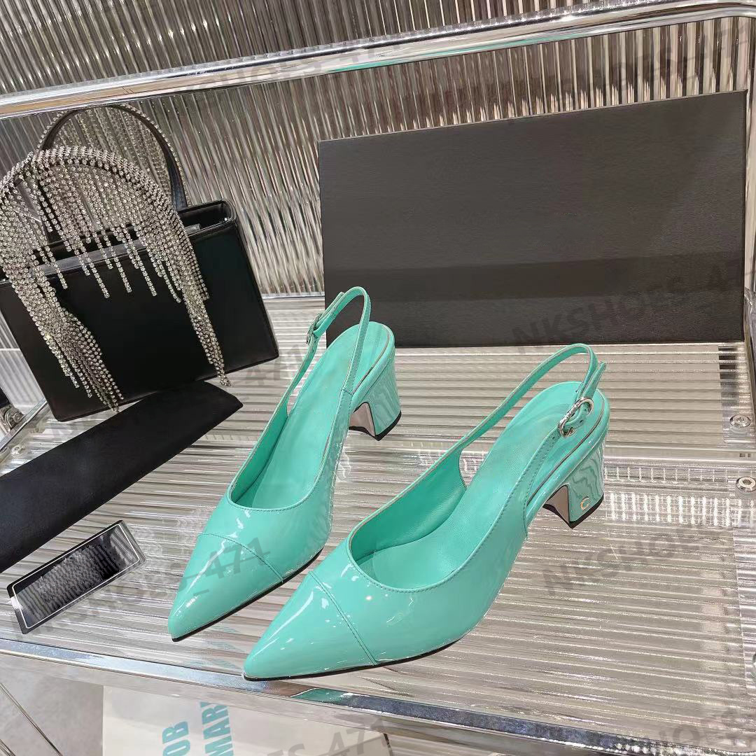 Designer de salto alto mulheres apontou toe gladiador sandálias de couro marca de luxo moda verão sexy letras versáteis venda quente sapatos