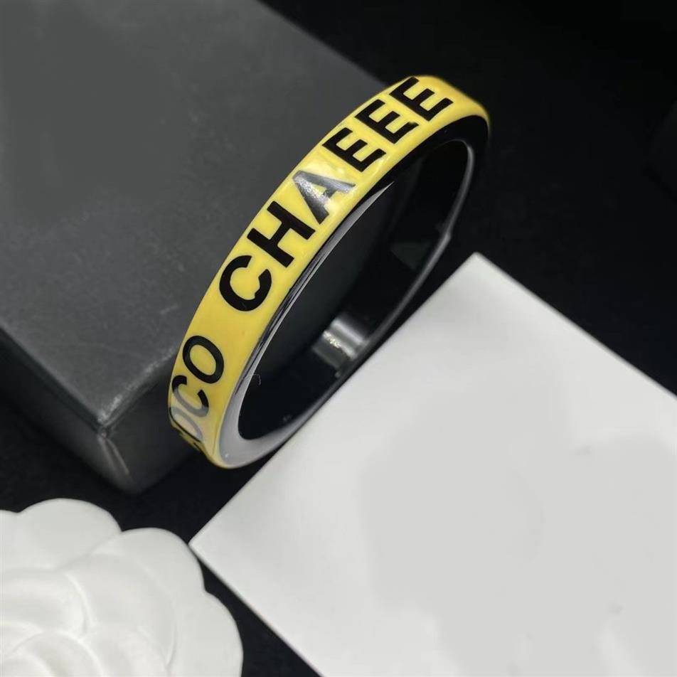 New 2022 Fashion Bangle Ladies Acrylic Resin Designer Bracelets Party Birthday Gifts Jewelry High Quality With Box234V