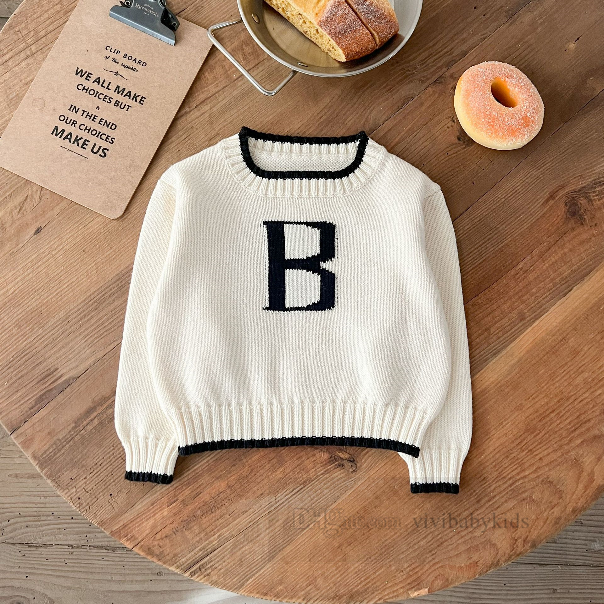 Meninos Carta de malha de malha Kids retchwork Color Round Collar Sweater Long Sweater Tops 2024 Spring Children Jumper Casual Z6229