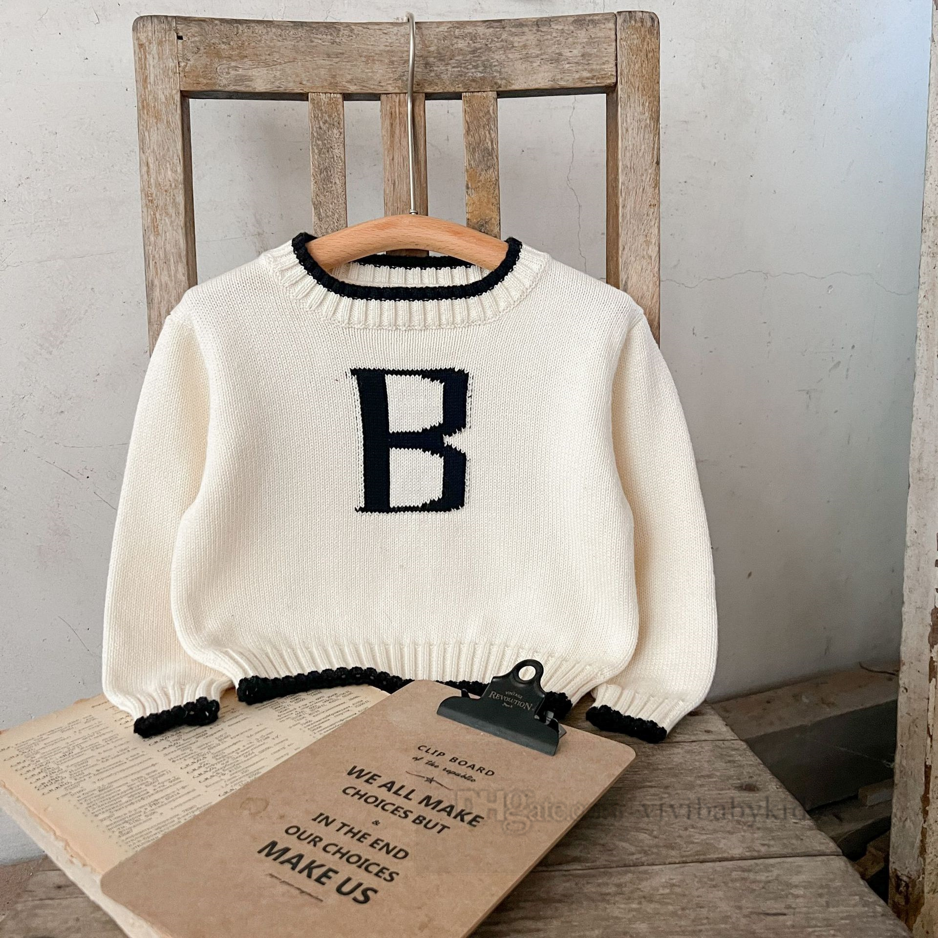 Meninos Carta de malha de malha Kids retchwork Color Round Collar Sweater Long Sweater Tops 2024 Spring Children Jumper Casual Z6229