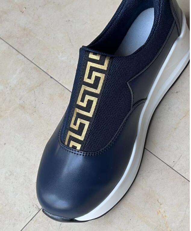 Kvinnor Runningskor Bekväm lätt streetwear casual sneakers loafers designer tränare kvinna sko