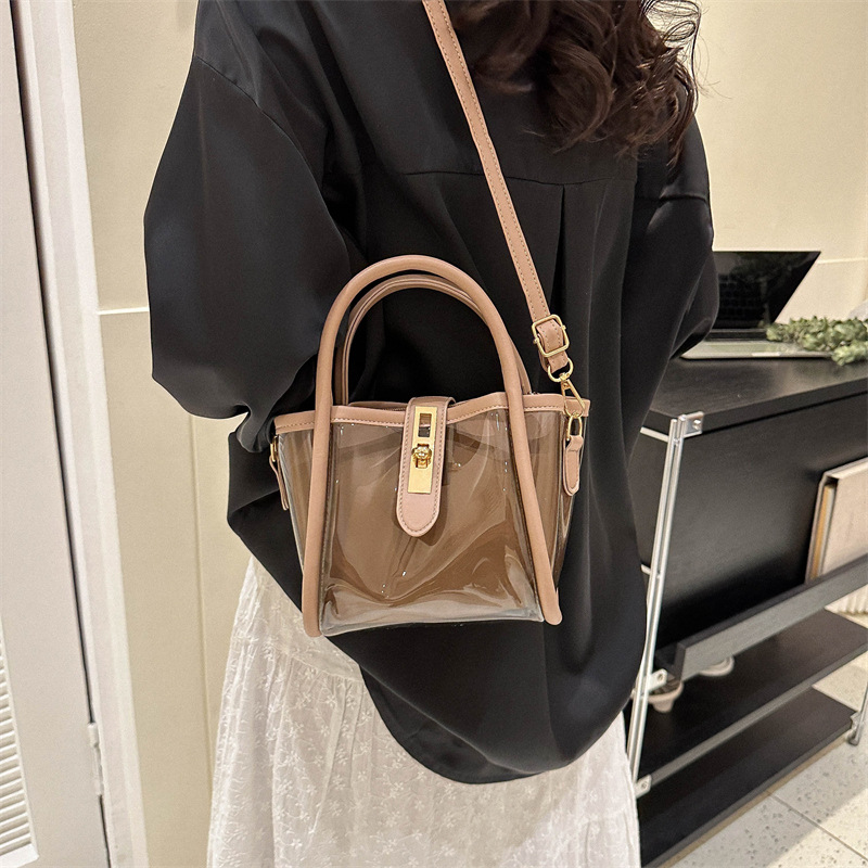 Fritid Messenger Bag Minority Design Shoulder Bag Handväska Fashion Bucket Bag Female Spring 2023 Ny stil CCJ3095