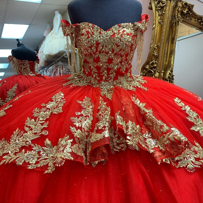 Rosso fuori dalla spalla Quinceanera Dresse Lace-up Corce Corna perle Gold Appliques perle in pizzo perle di promo