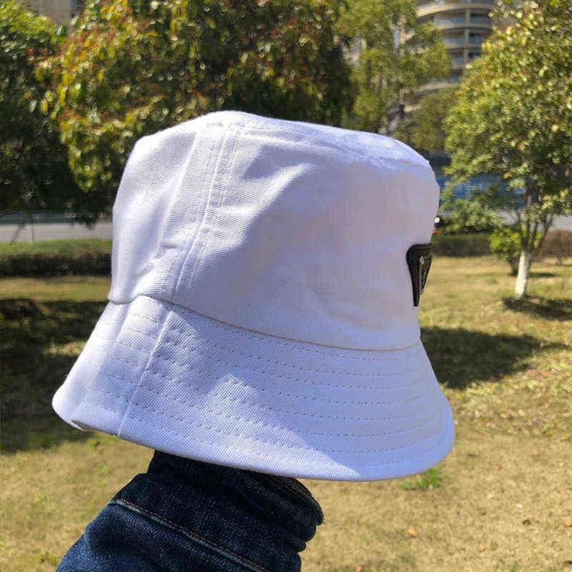 2022 Nouveau chapeau de seau de luxe de printemps Summer pour femmes hommes extérieurs pêcheur pliable chapeau filles garçons Panama Sun Hat y220420212w