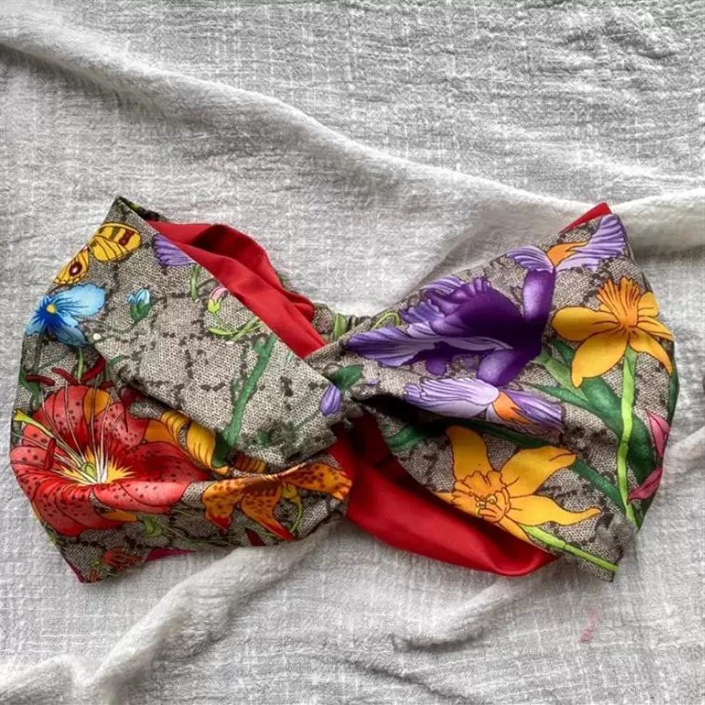 Designer Silk Elastic pannband för kvinnor 2022 Ny ankomst lyxflickor Floral Flowers Butterfly Hair Bands Scarf Hair Accessories250g