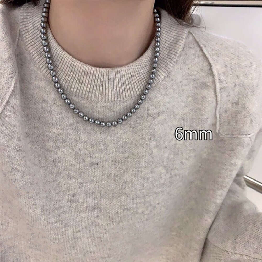 Collier Designer Femmes Retro Grey Pearl Collier Femme Style haut de gamme Pullat Pullaire Pull