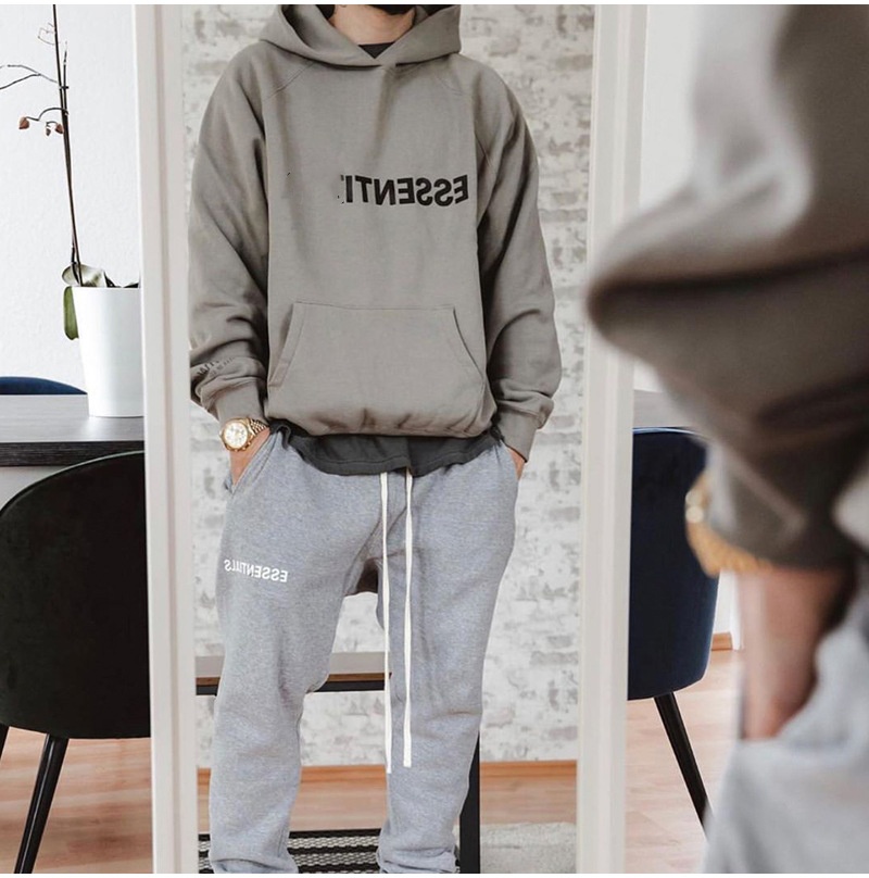 Hoodie Designer Hoodie Mens T-shirts Hoodies Lettre de conception de la lettre Imprimée Long Manche Round Poulain Loose Blanc Gris Gris Coton Streetwear Vêtements