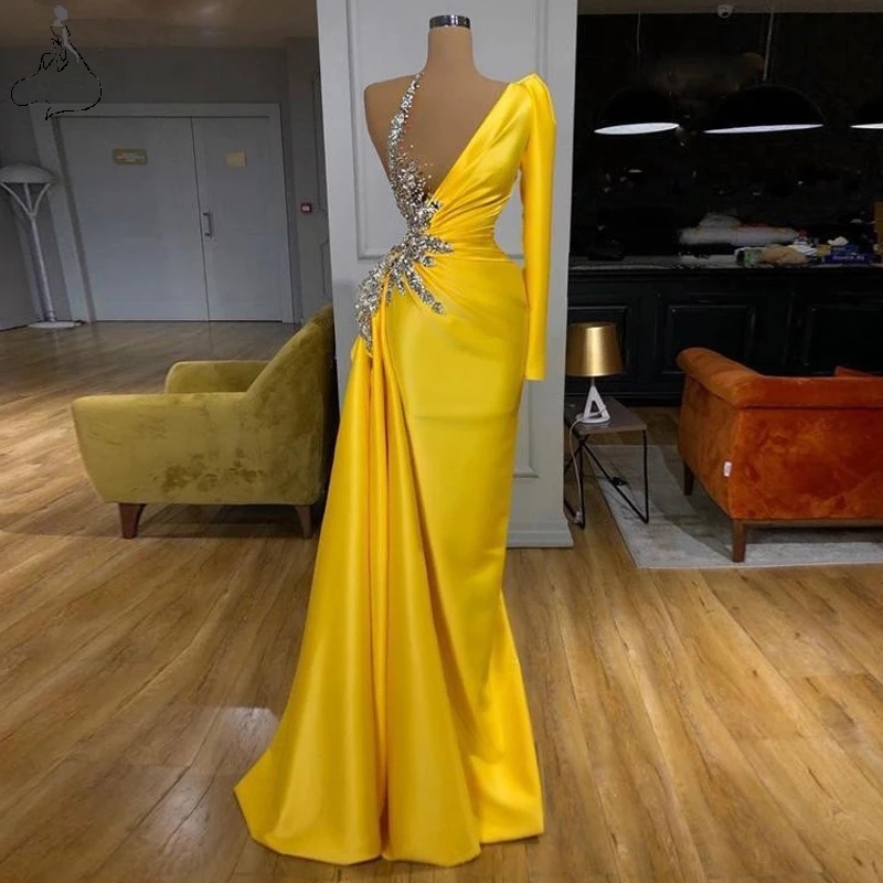 Sparkling Crystals Sequined Evening Dresses Elegant Yellow Satin One Shoulder Long Sleeve Formal Party Gowns Floor Length Arabic Dubai Vestidos Prom Dress CL3107