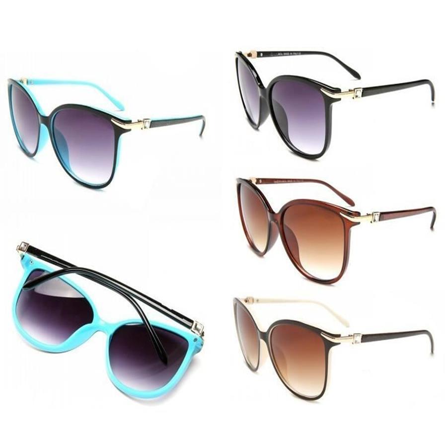 Lyxkvalitetsdesigner Solglasögon av högsta kvalitet Classic PC Frame Beach Sun Glasögon för män Kvinnor 4 Färger Valfritt Hela nummer 4061229R