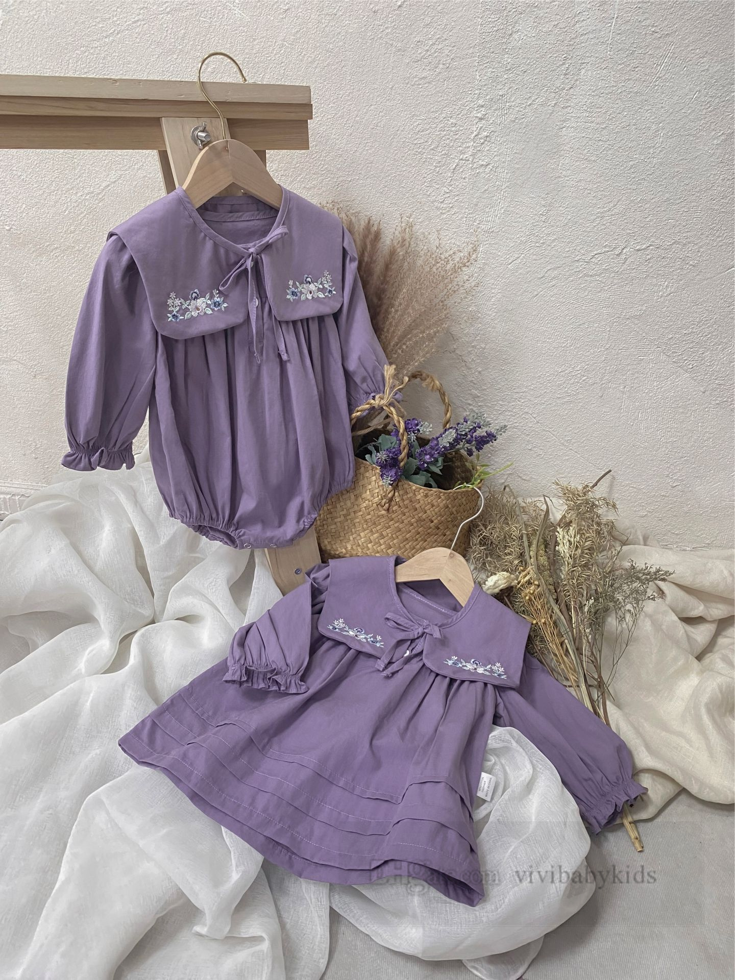 Baby puffhylsa romper med blommig broderi poncho 2st set spädbarn flickor prinsessan jumpsuits 2024 vår småbarn barn klättra kläder z6279