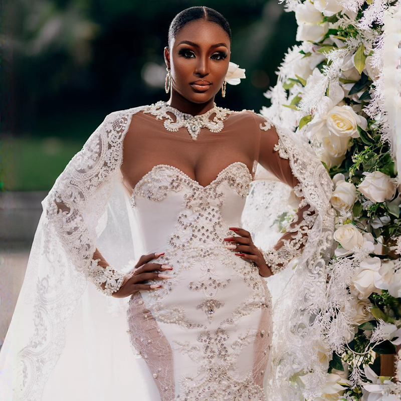 2024 African Arabic Aso Ebi Wedding Dresses Sheer Neck Long Sleeves Elegant Illusion Lace Beaded Mermaid Bridal Gowns for Bride Gorgeous Tiered Tulle Dress D082
