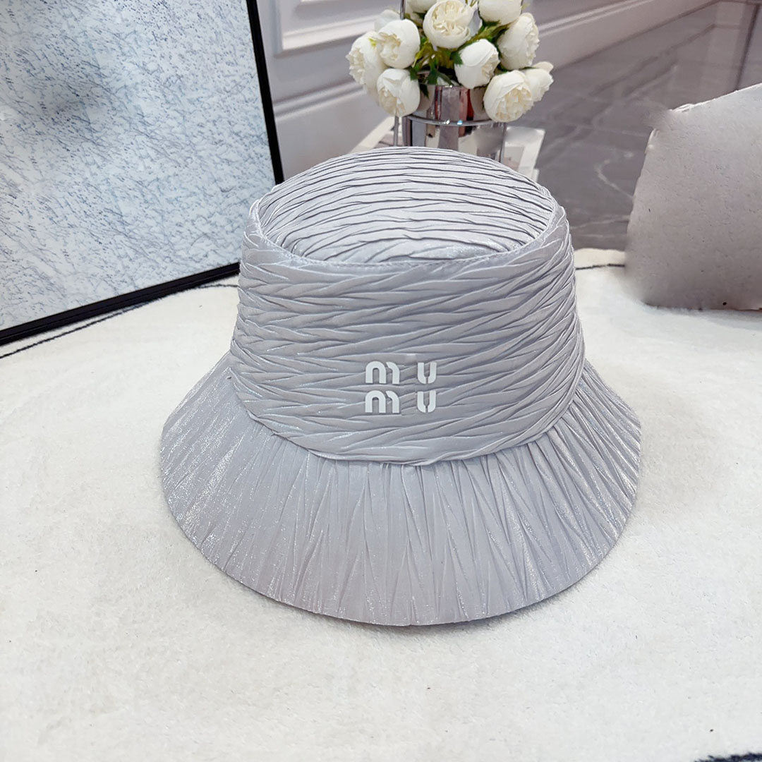Womens Spring and Summer Bucket Hat Folded Design Letter Printing Solid Outdoor Versatile Designer Younger Beach Hat