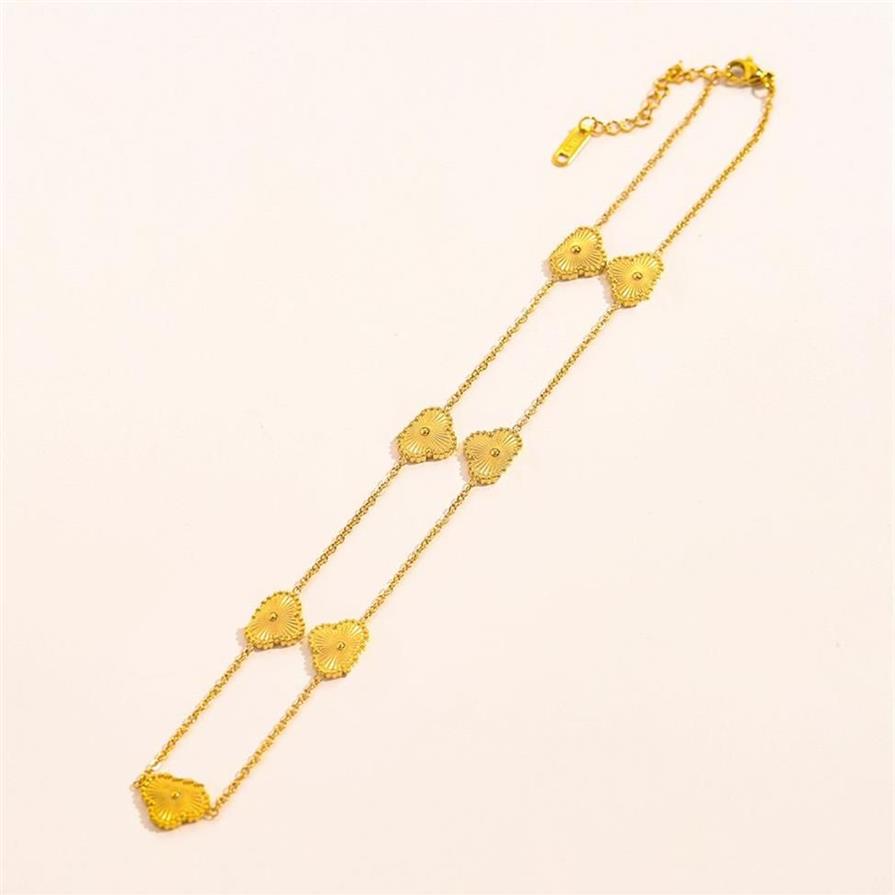 Colliers pendentifs de créateurs de luxe Brand de premium Chaîne à longue chaîne 18 km collier de fleurs plaquées Collier d'amour pour femmes