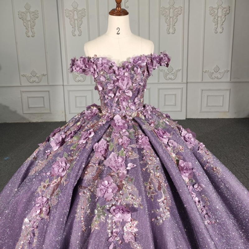 Mexikanska vestido de 15 anos lavendel charro quinceanera klänningar spetsapplikationer blomma pärlor korsett söta 16 klänning abiti da cerimonia