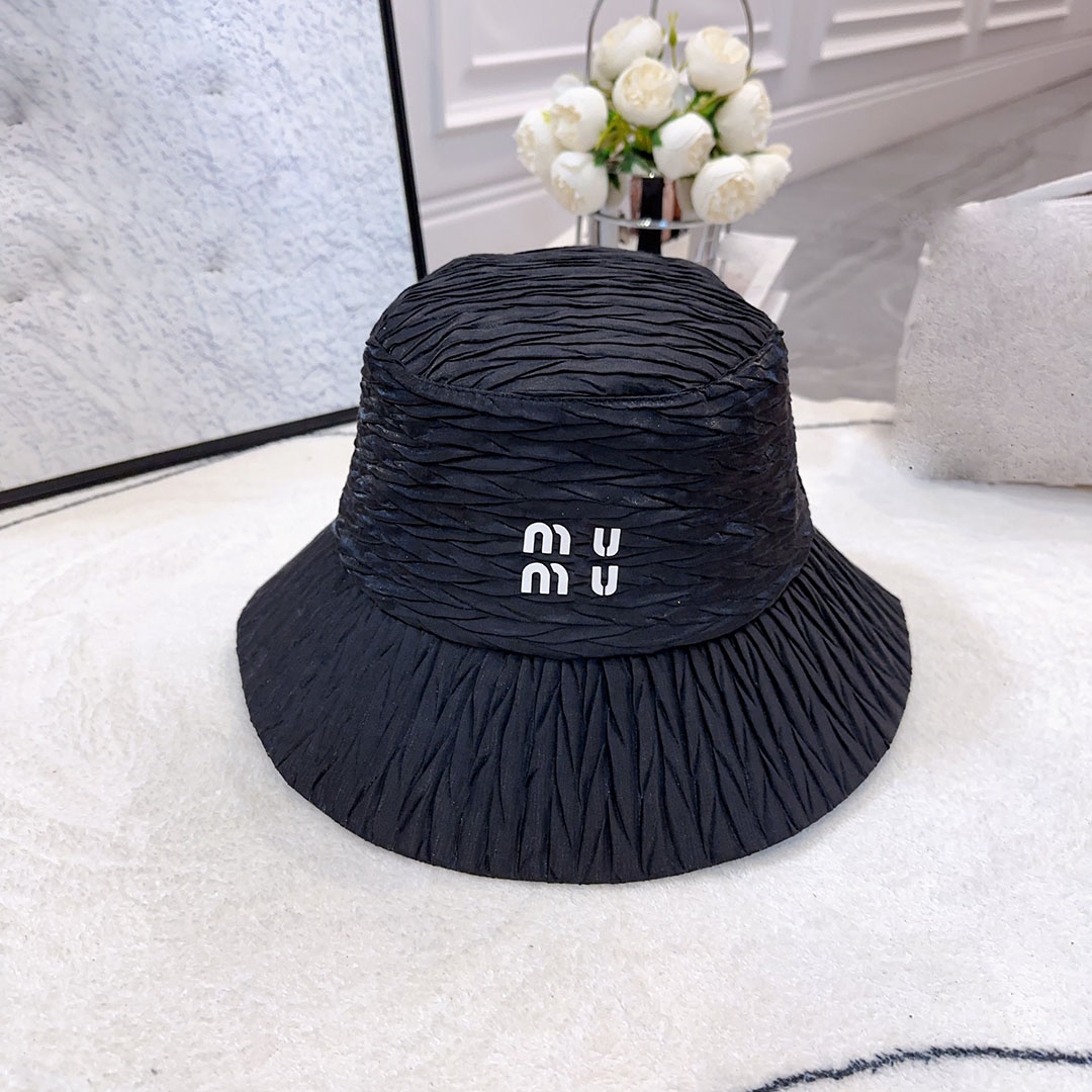 Women's Spring and Summer Bucket Hat Folded Design Letter Printing Solid Outdoor Versatile Designer Younger Beach Hat