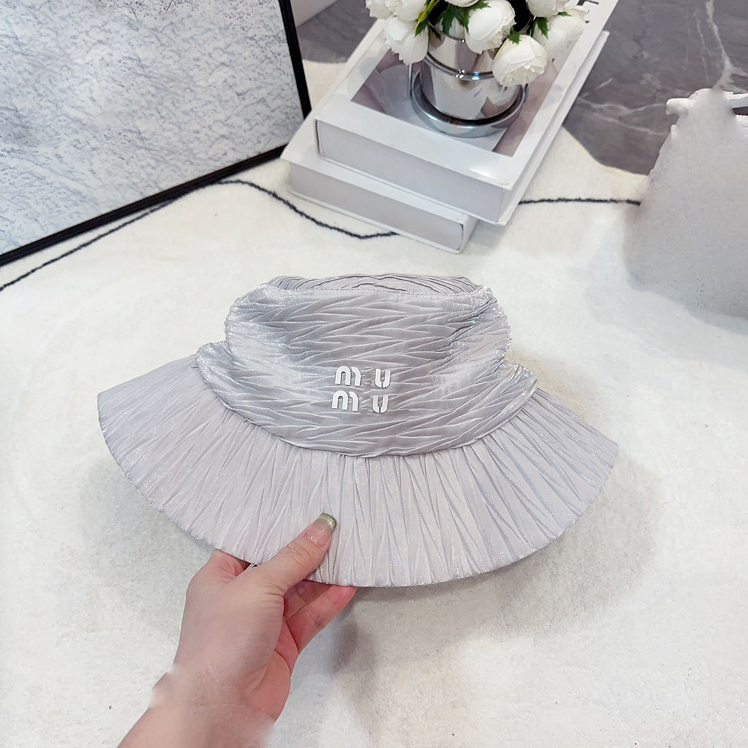 Women's Spring and Summer Bucket Hat Folded Design Letter Printing Solid Outdoor Versatile Designer Younger Beach Hat