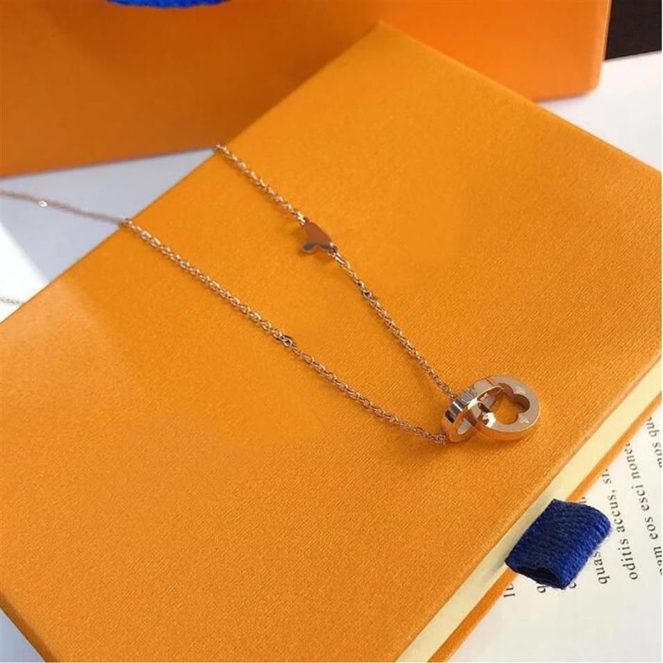 Couple Pendant Necklaces Charm Designer Round Gold Necklace for Women Popular Fashion Jewellery Brand Beautiful Good Nice Gift X251816