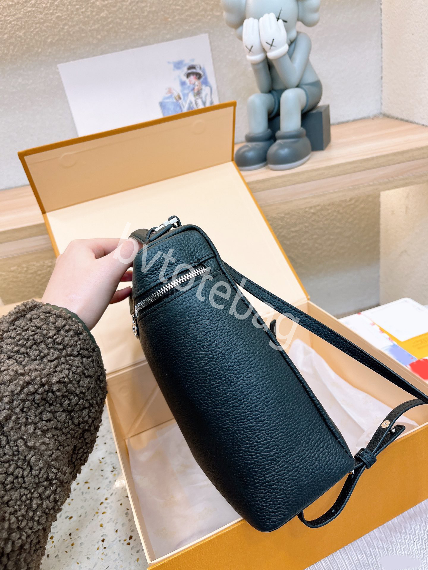 ロロエクストラポケットバッグデザイナーLPバッグL19 L23ハンドバッグメイクアップトイレトリーショルダーバッグファッショントランククラッチ女性ビーチバッグLOROPIANAABAGバックパック