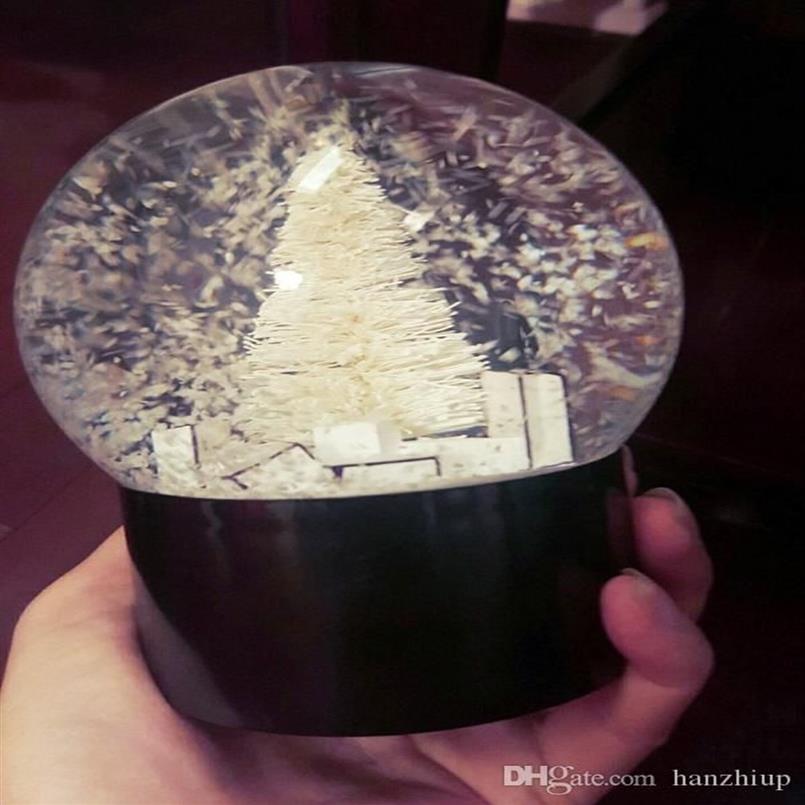 Snow Globe med julgran inuti bildekorationen Crystal Ball Special Novely Gift291e