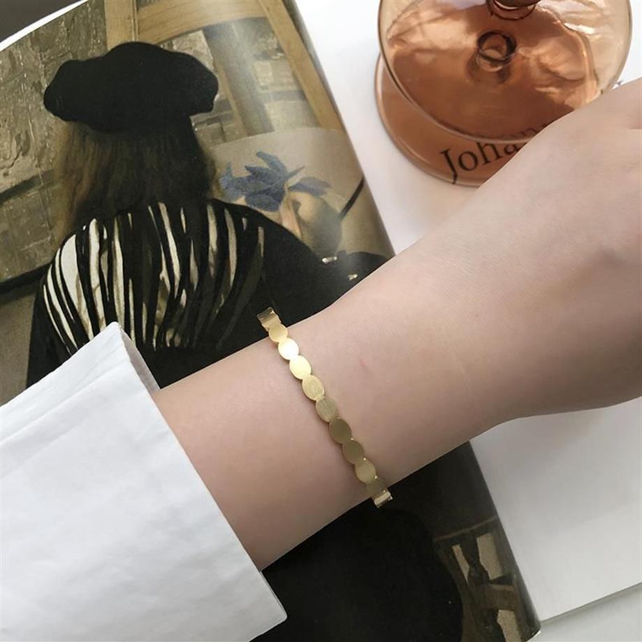 Biżuteria ze stali nierdzewnej wysokiej jakości dla kobiet wypolerowane 18 -karatowe złoto splowane otwarte bransoletka Fabulous Dainty Pierścienie Bangle332t