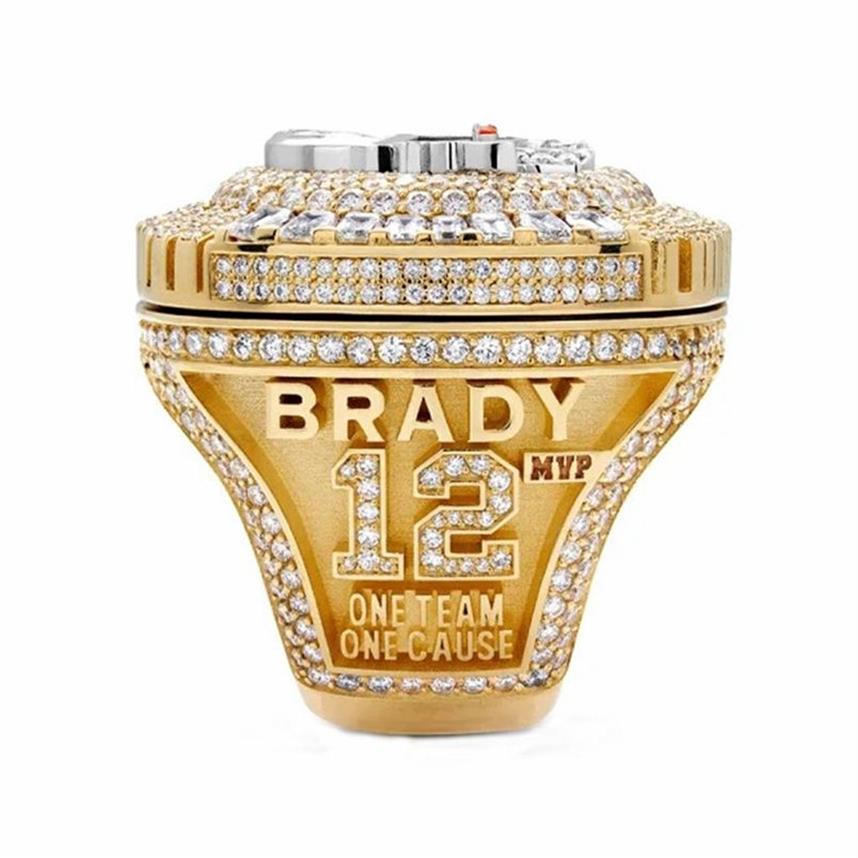 Выпадение на сезон Tampa Bay Tom Brady Football Championship Ring Любое спортивное кольцо, которое у нас есть, напишите нам 210924199S