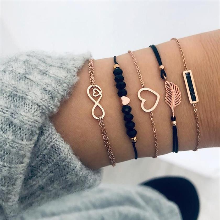 PCS Set Love Heart Infinity Symbol Charm Armband för Woman Gold Link Chain Hollow Feather Black Beads Braclet Girl218r