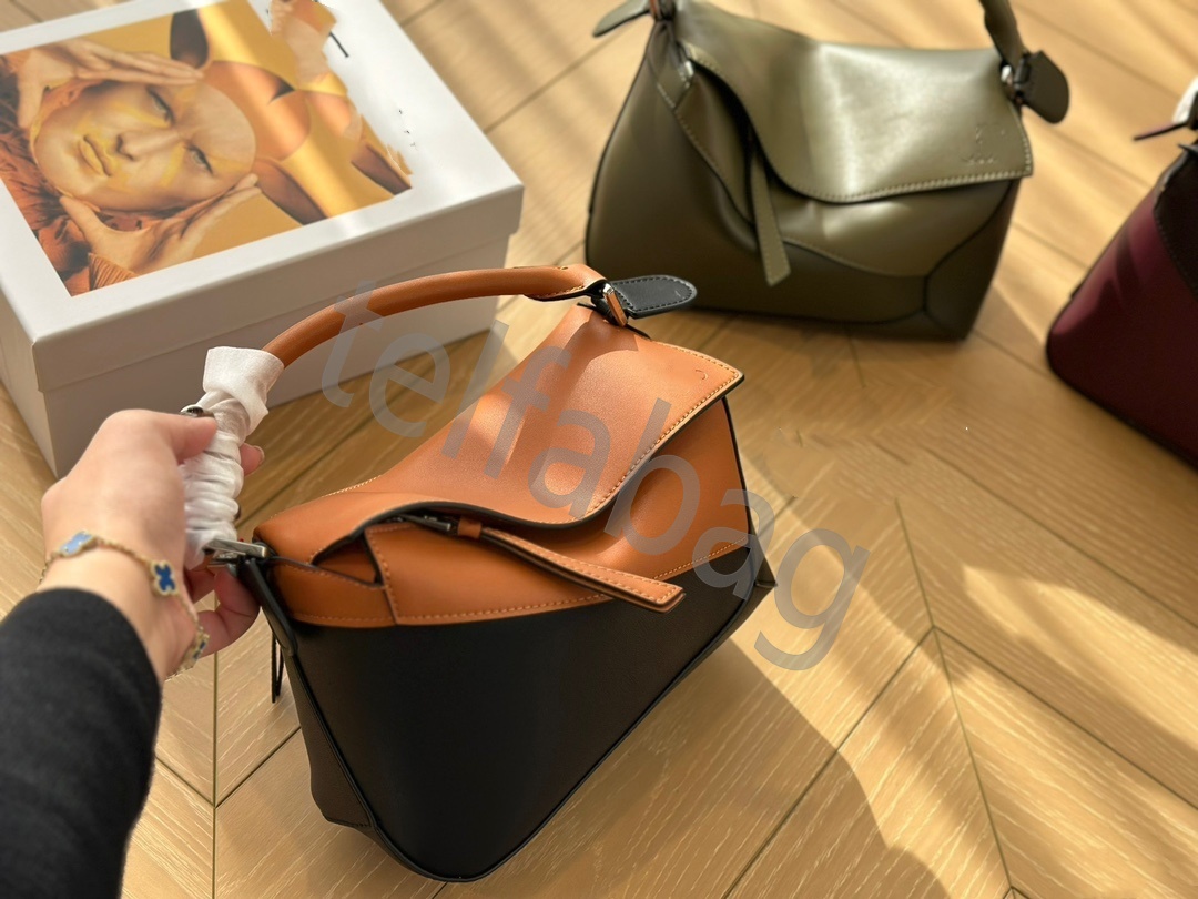 2023 Designer Luxury Fashion Puzzle Shoulder Bags womens totes Designer Handbags For Mens Cross Body Bag L Purses Geometry loeewe bag Crossbody 23*13cm