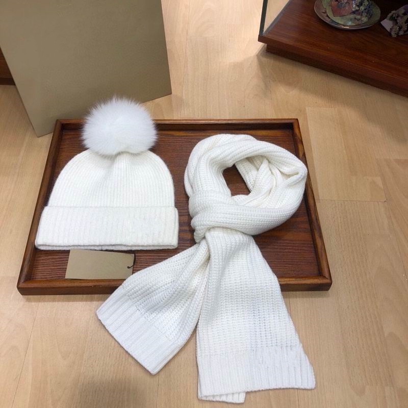2024 haute qualité hiver chaud mode doux chapeaux et écharpes ensembles avec des bandes de boules de cheveux motif tricot coton taille libre de la même taille