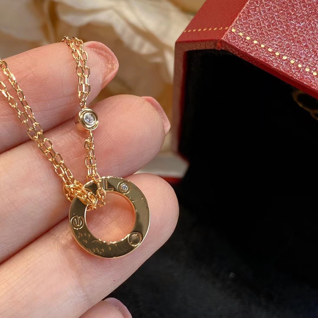 Halsbandsdesigner för kvinnliga guldhalsband med diamanter 18k toppkvalitet en halsband guld klassisk designer kedja skal för kvinnor bröllop smycken