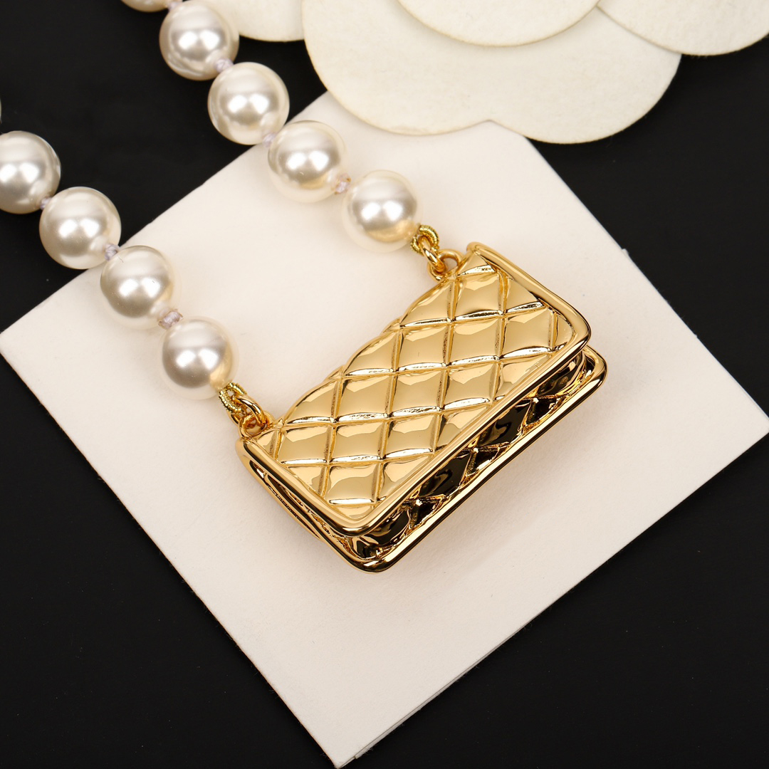 Frankreich Schmuck Marke Designer Luxus Perlenkette Klassische MiNi Ling Ge Tasche Anhänger Messing Material Frauen Charm Halsketten Schwester Mode Exquisites Geschenk