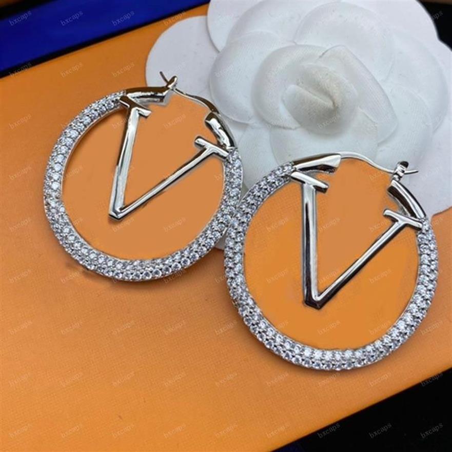 Pendientes de aro de oro plateado con caja para mujeres Diseñadores de lujo Pendientes de perno prisionero Joyería de moda Letras Pendiente Regalo de boda Niza D22261N