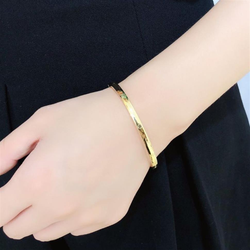 18K Plaqué Or Designer Marque Bracelets Femmes Mince Bracelet Designer Lettre Bijoux En Acier Inoxydable Bracelet Manchette Amoureux De Mariage G192C