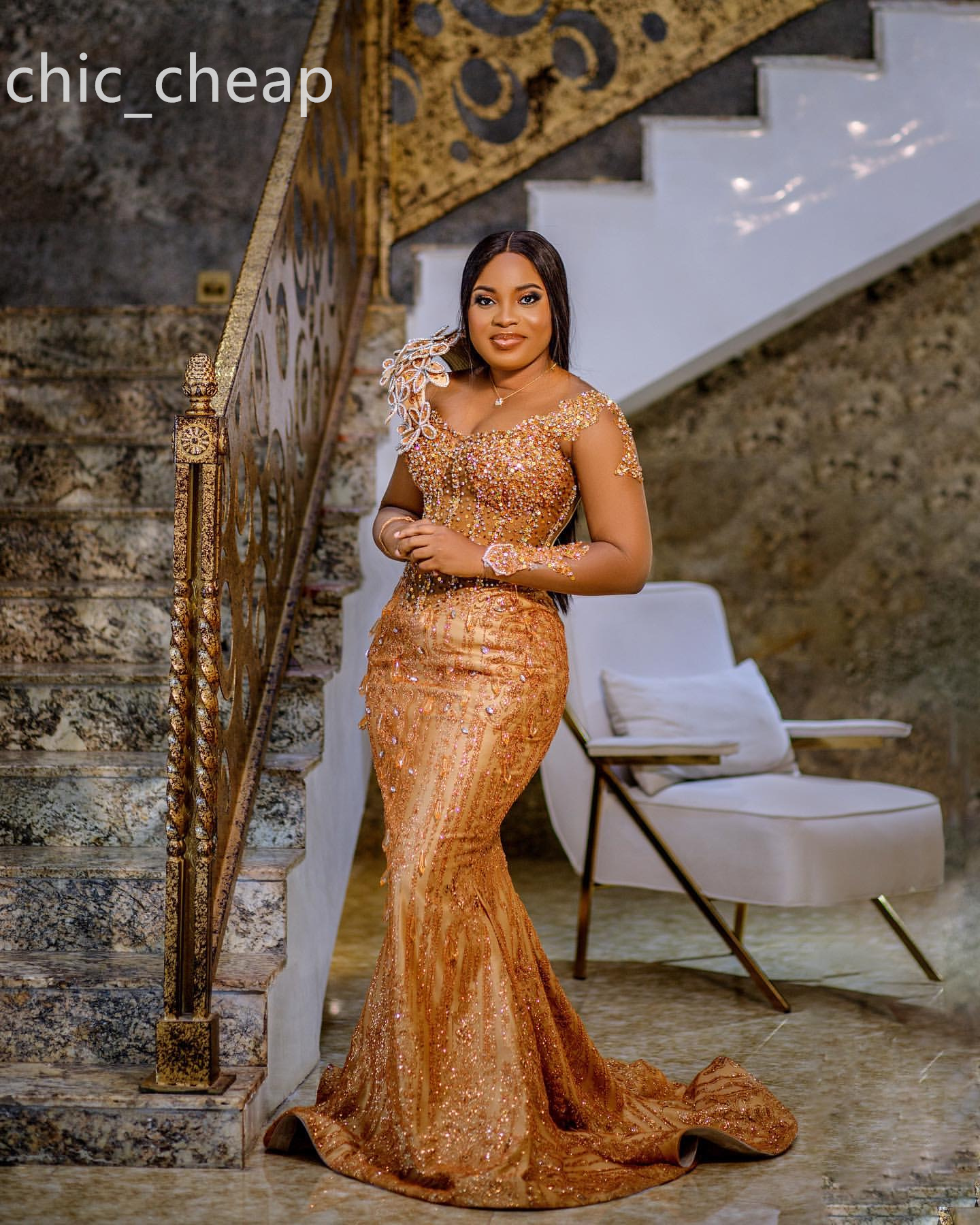 2024 Aso Ebi Gold Meerjungfrau Abendkleid Pailletten Spitze Kristalle Sexy Abend Formale Party Zweiter Empfang Geburtstag Verlobungskleider Kleider Robe De Soiree ZJ400