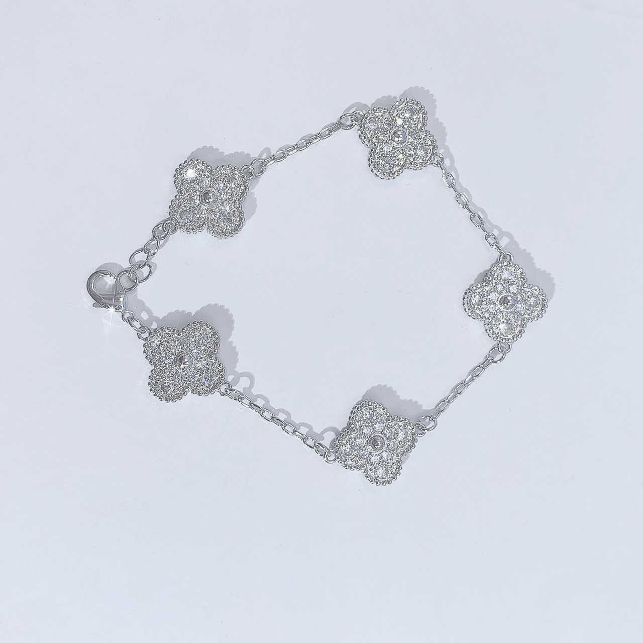 Bracelet Luxury Designer Link Jewelry Chain Vanca Kaleidoscope 18k Gold Van Clover Bracelet avec cristaux étincelants et diamants Cadeau parfait pour les filles ZWHP