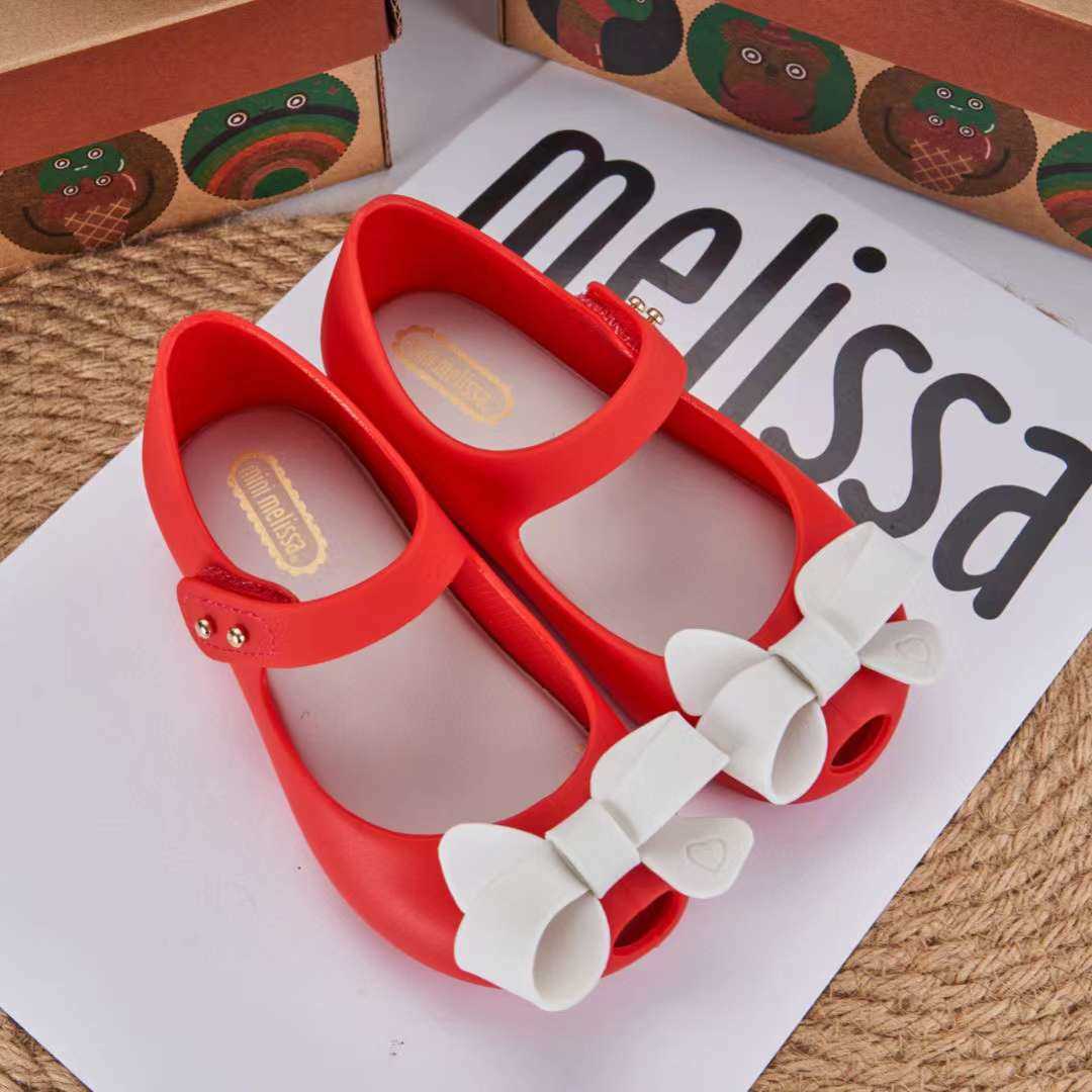 Sneakers 2023 Melissa Baby kids New Lace up Bow Fish Mouth Sandals Girls Fragrant Jelly Shoes Beach Princess Girls' Shoes HMI132HKD230701