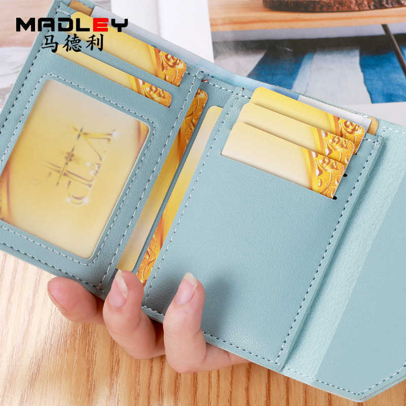 Mini portafoglio in vera pelle di marca di lusso le donne 2023 New Female Short Korean Fashion Studente pieghevole di personalità Cute Zero Lady Wallets all'ingrosso