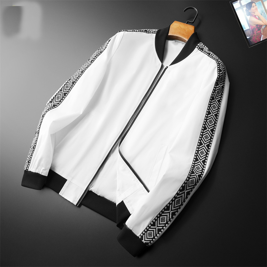 Mens Jacket Hip Hop Windbreaker Fashion Thin Jacket Coats With Letters Inverted triangle Men Women Streetwear Waterproof Outerwear Coat High Quality 00785