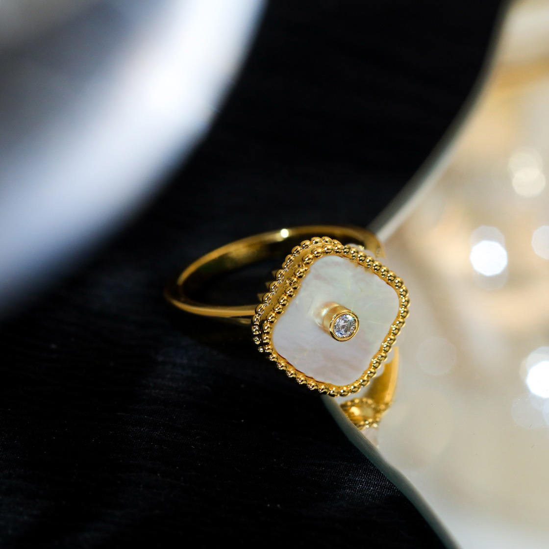 Designer smyckesringar Klassisk diamantfjärilsring vigselringar av kvinna man kärleksring guld silverfärgad krom hjärtring Alla hjärtans mors dag present