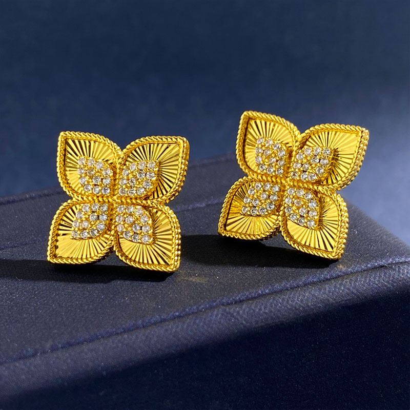 New designed Ear studs Luxurious carved design diamond studded four petal flower women's earrings Designer Jewelry P05