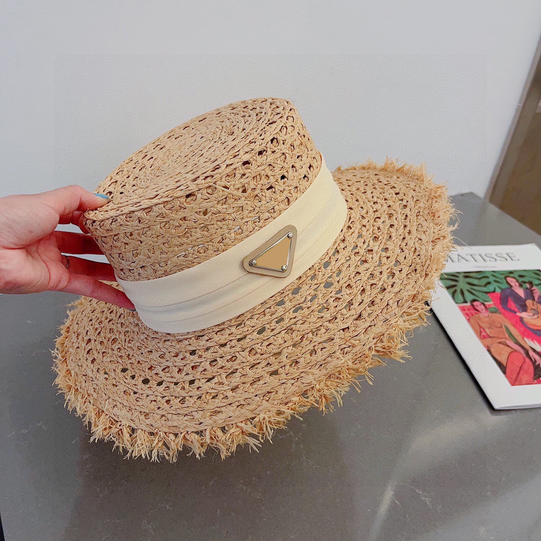 Designer Bucket Hats for Women Wide Brim Straw Hat Fashion Fitted Raffia Grass Cap Mens Triangle Caps Beach Buckets Hat P Sunhat 23744D