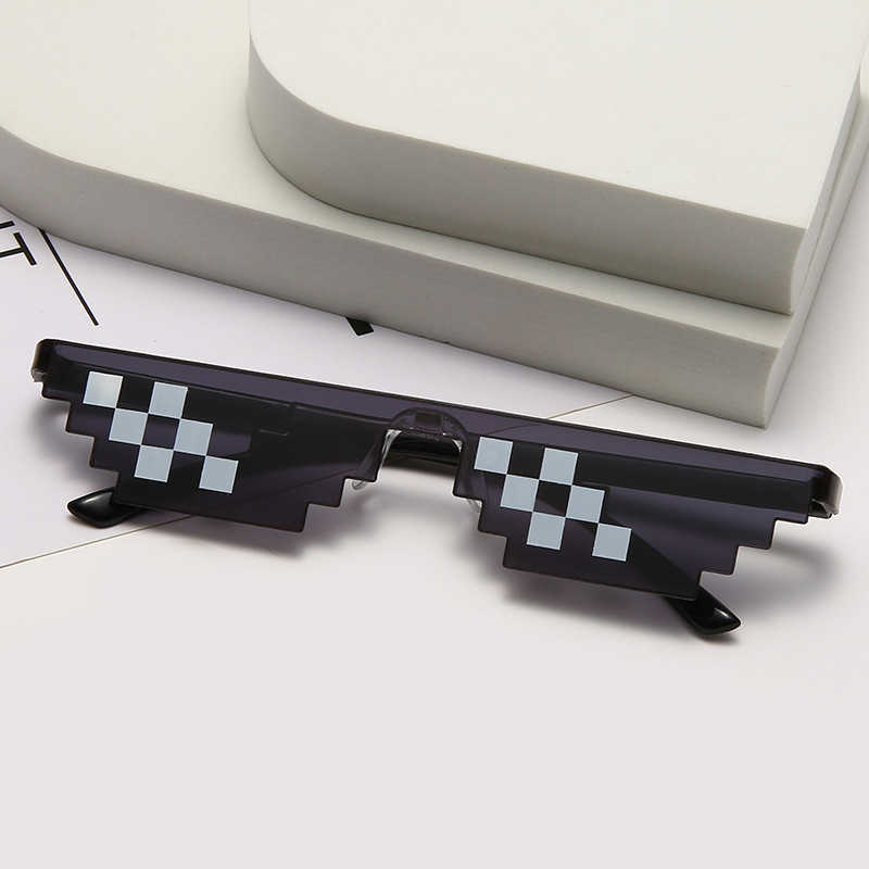 Nouvelles lunettes de soleil mosaïque pour hommes femmes Pixel noir rétro Gamer Robot lunettes de soleil Cool Party Vintage nuances lunettes