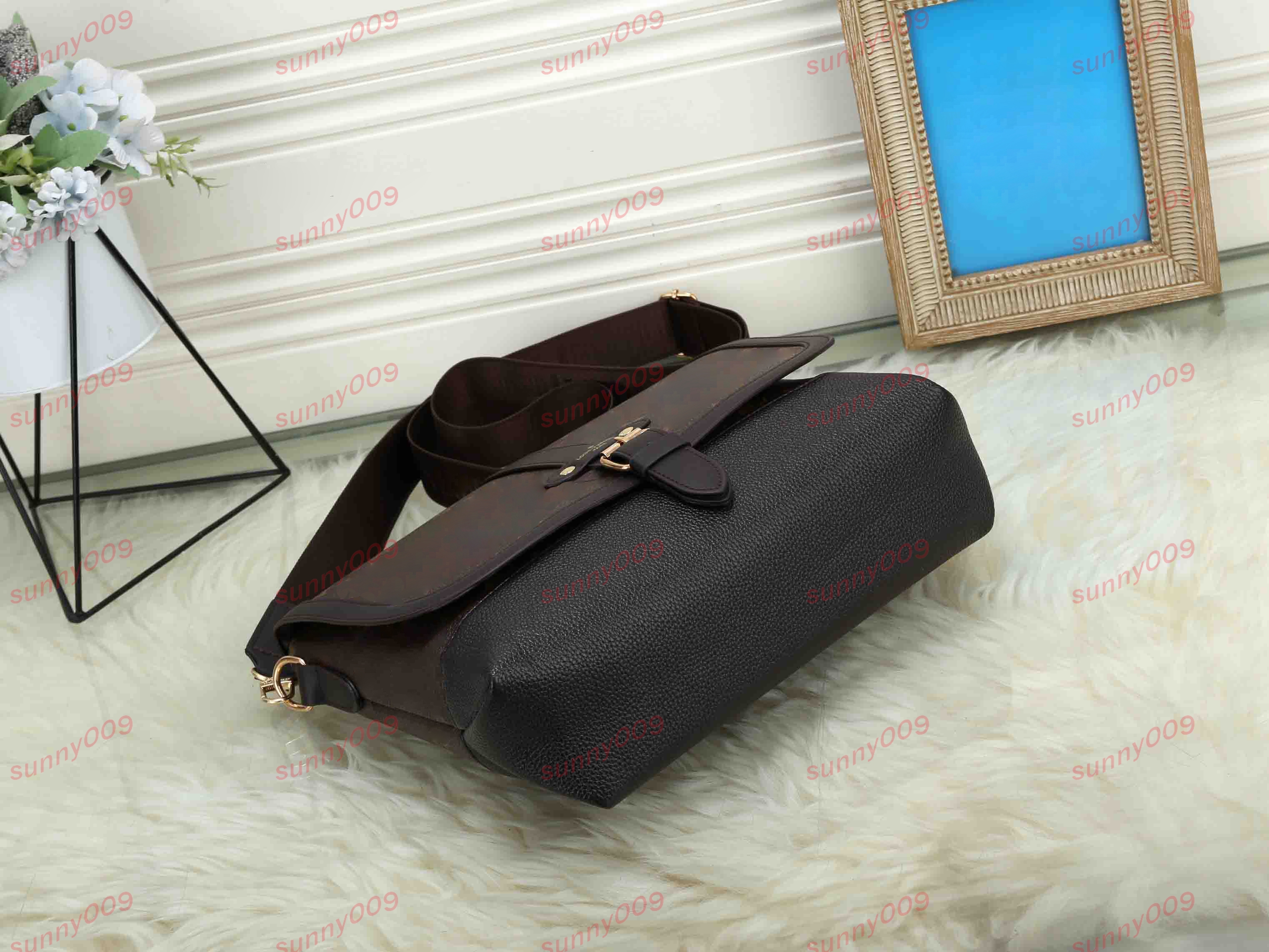 Printed Embossed Single Shoulder Bag Luxury Postman Bag Famous Designer Bags Lady High Sense Hobos Package Clutch Coin Purse