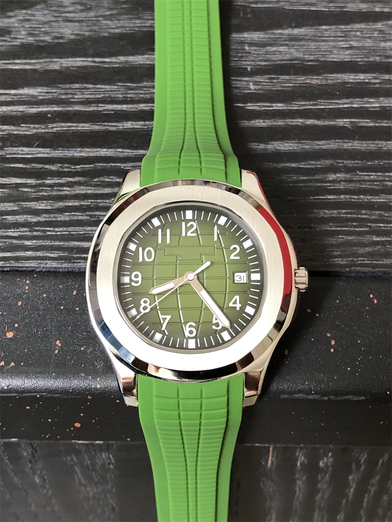 男性と女性のカップルウォッチ 904 ステンレス鋼サファイア防水時計 U1 腕時計カラーラバーバンド 2023 新しいファッション時計
