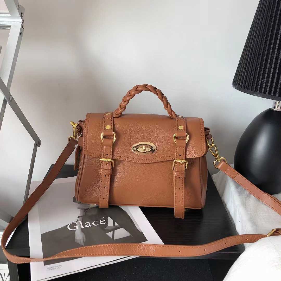 Sacs à bandoulière 2022 Nouveau Ins Vintage Serrure Classique Sac Cartable En Cuir De Vachette Naturel Femmes Sac De Messager De Luxe Jaune Femme Sac À Main 230705