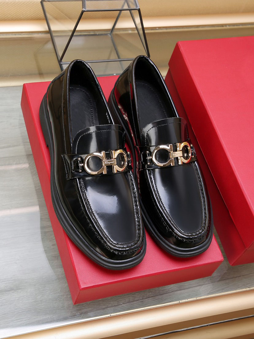 2023 فستان الرجال أحذية حزب العمل الأنيق شقق الأزياء مصمم العلامة التجارية Oxfords الأحذية رجال في الهواء الطلق متسكعون المشي غير الرسمي الحجم 38-44