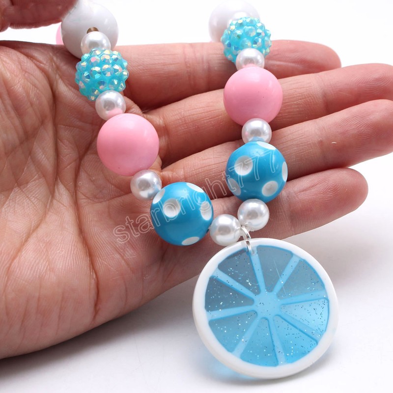 Modedesign Mädchen Kinder Perlen Halskette mit Zitronenanhänger verstellbare Seil Halskette Kinder Kleinkind klobiger Schmuck