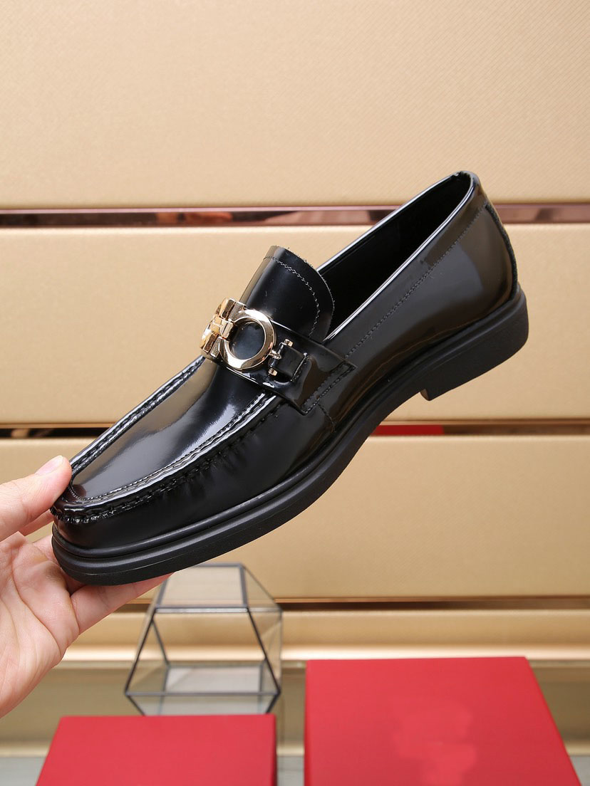 2023 فستان الرجال أحذية حزب العمل الأنيق شقق الأزياء مصمم العلامة التجارية Oxfords الأحذية رجال في الهواء الطلق متسكعون المشي غير الرسمي الحجم 38-44