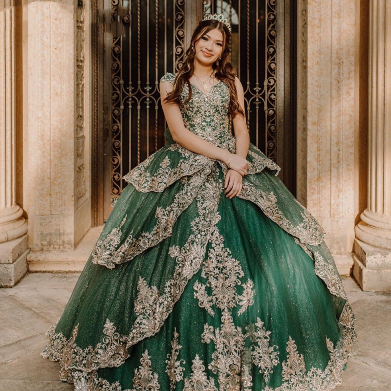 Vert Brillant Robe De Bal Quinceanera Robes Dentelle Appliques De L'épaule Vestidos De 15 ans Cour Train Puffy Sweet 16 Robe