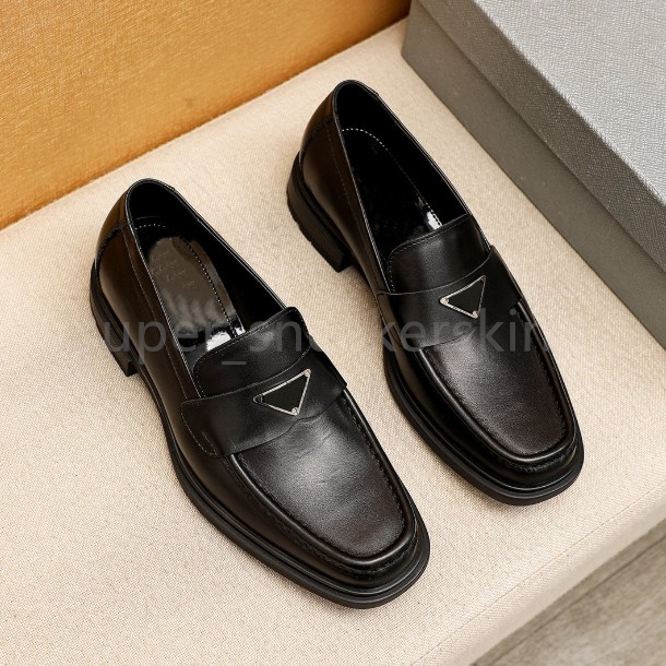 Designers Chaussures Hommes Mocassins Triangle Logo En Cuir Véritable Hommes Bureau D'affaires Travail Chaussures Habillées Formelles Marque Designer Partie De Mariage Chaussures Plates Taille 38-46 Avec boîte