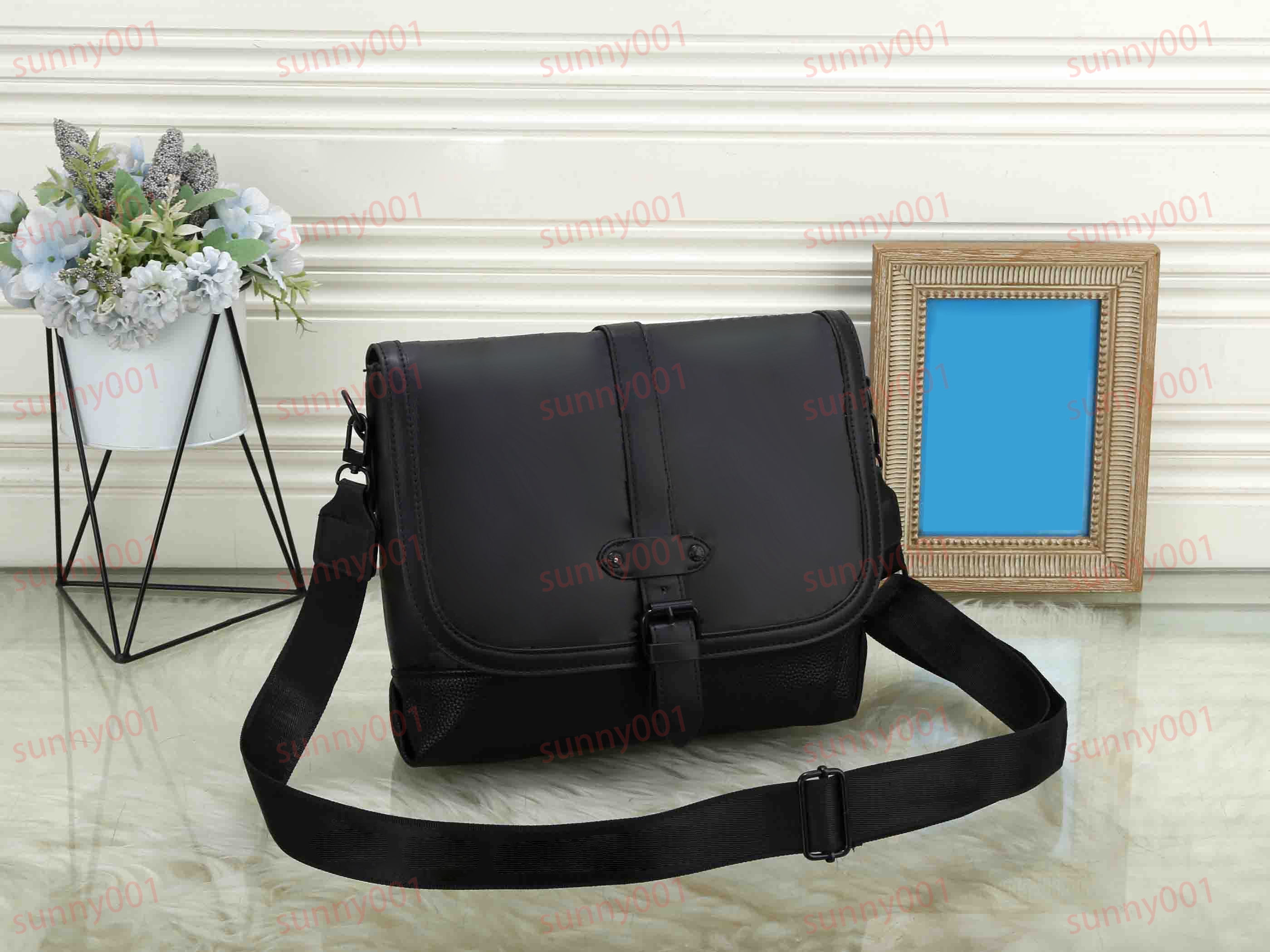 Tryckt präglad postman axelväska lyxiga slingväskor designer mångsidig dams avancerade sense mode crossbody påsar filpaket